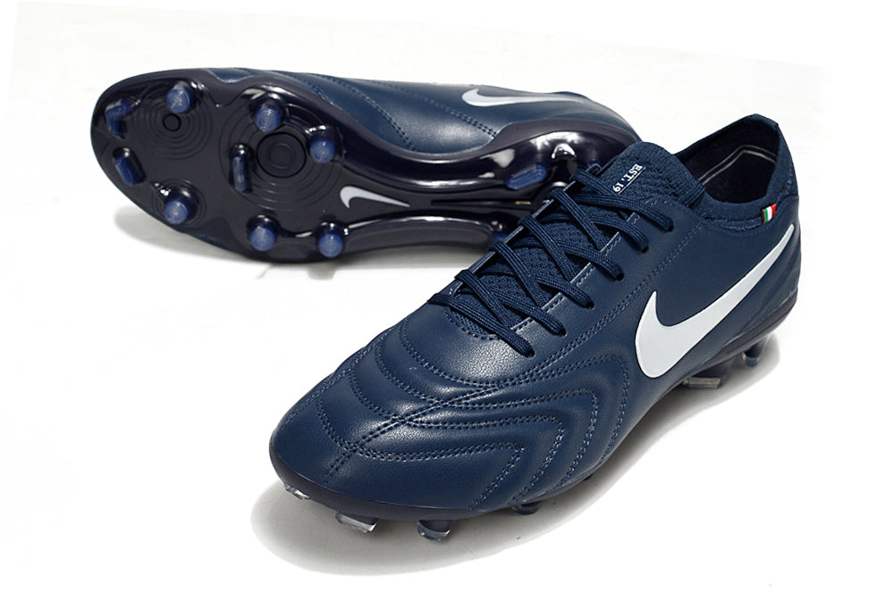 Nike Tiempo