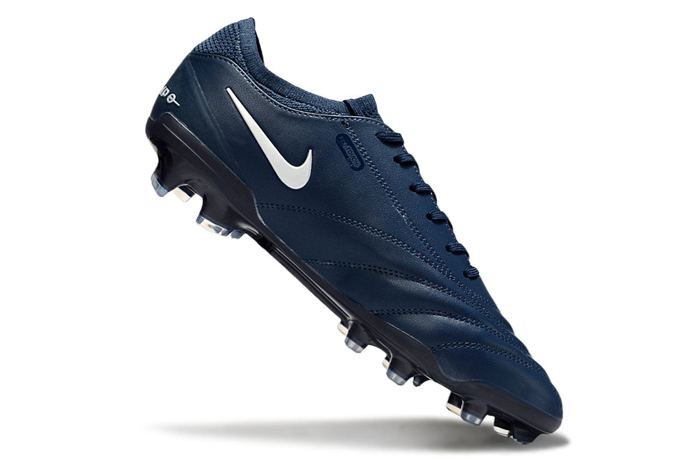 Nike Tiempo