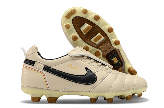 Nike R10