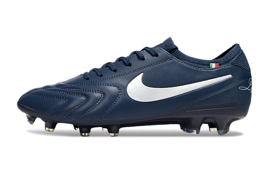 Nike Tiempo