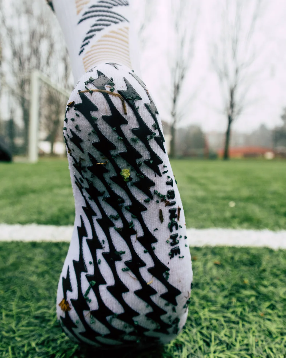 Medias Antideslizantes de Fútbol GOAT Blancos - Imagen 9