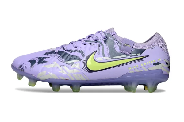 Nike Tiempo FG — Lila